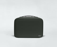 The Hanging Toiletry Bag in Green