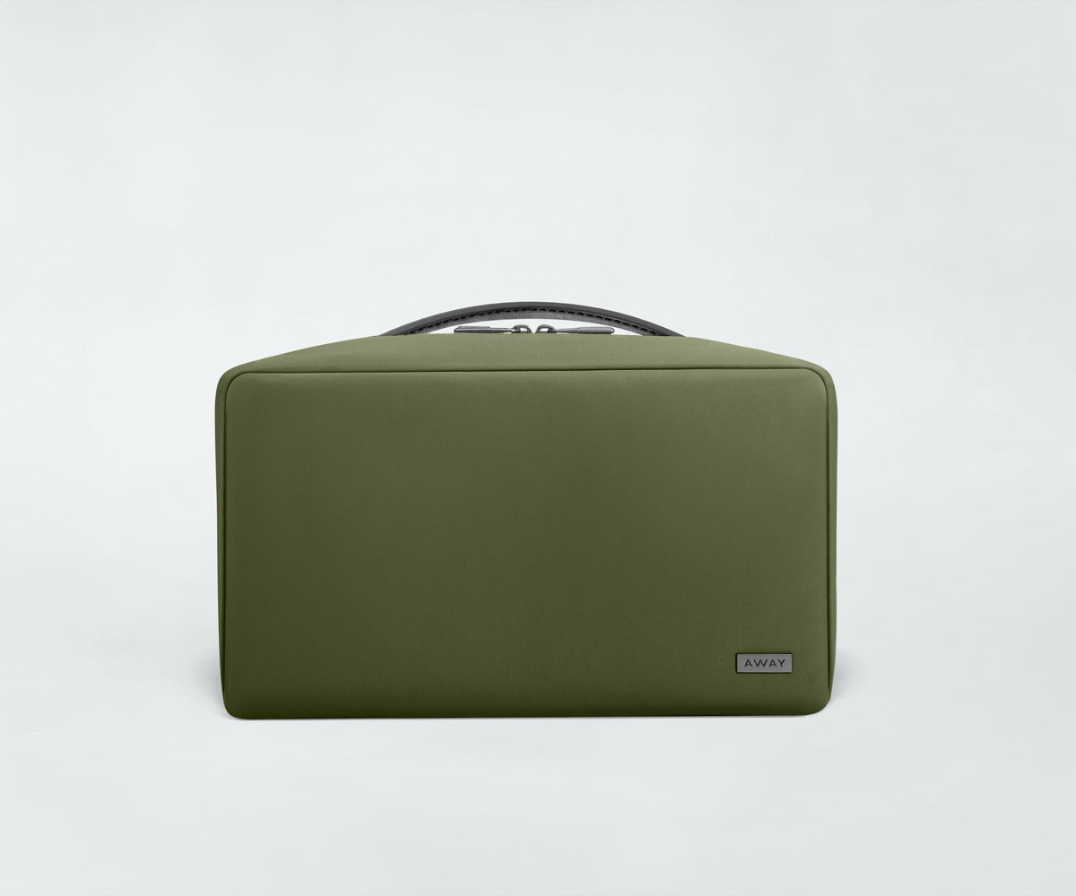 The Large Toiletry Bag in Olive Green