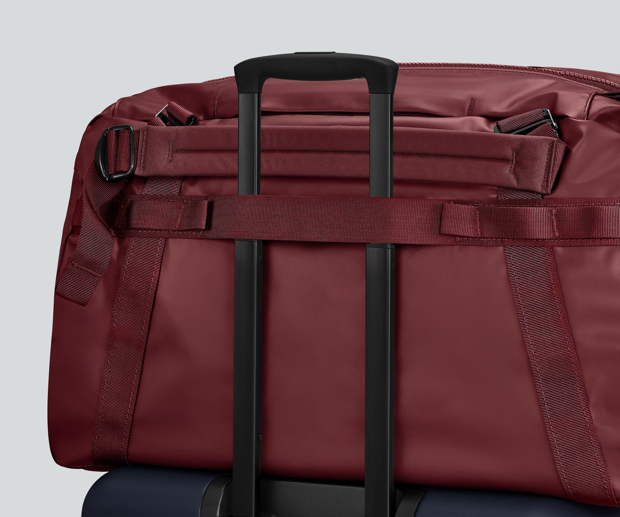 Active Duffle 55L in Burgundy Red
