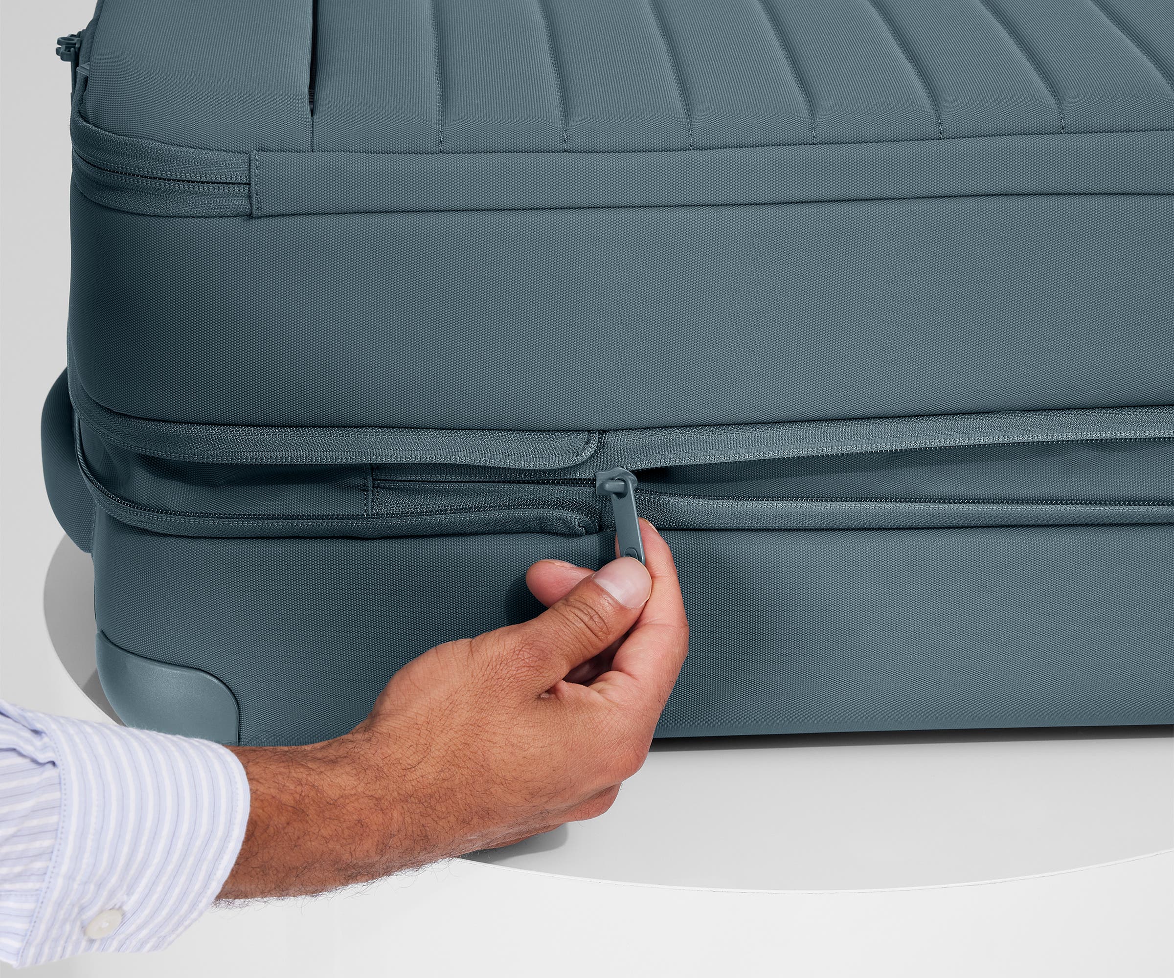 Softside Large in Coast Blue