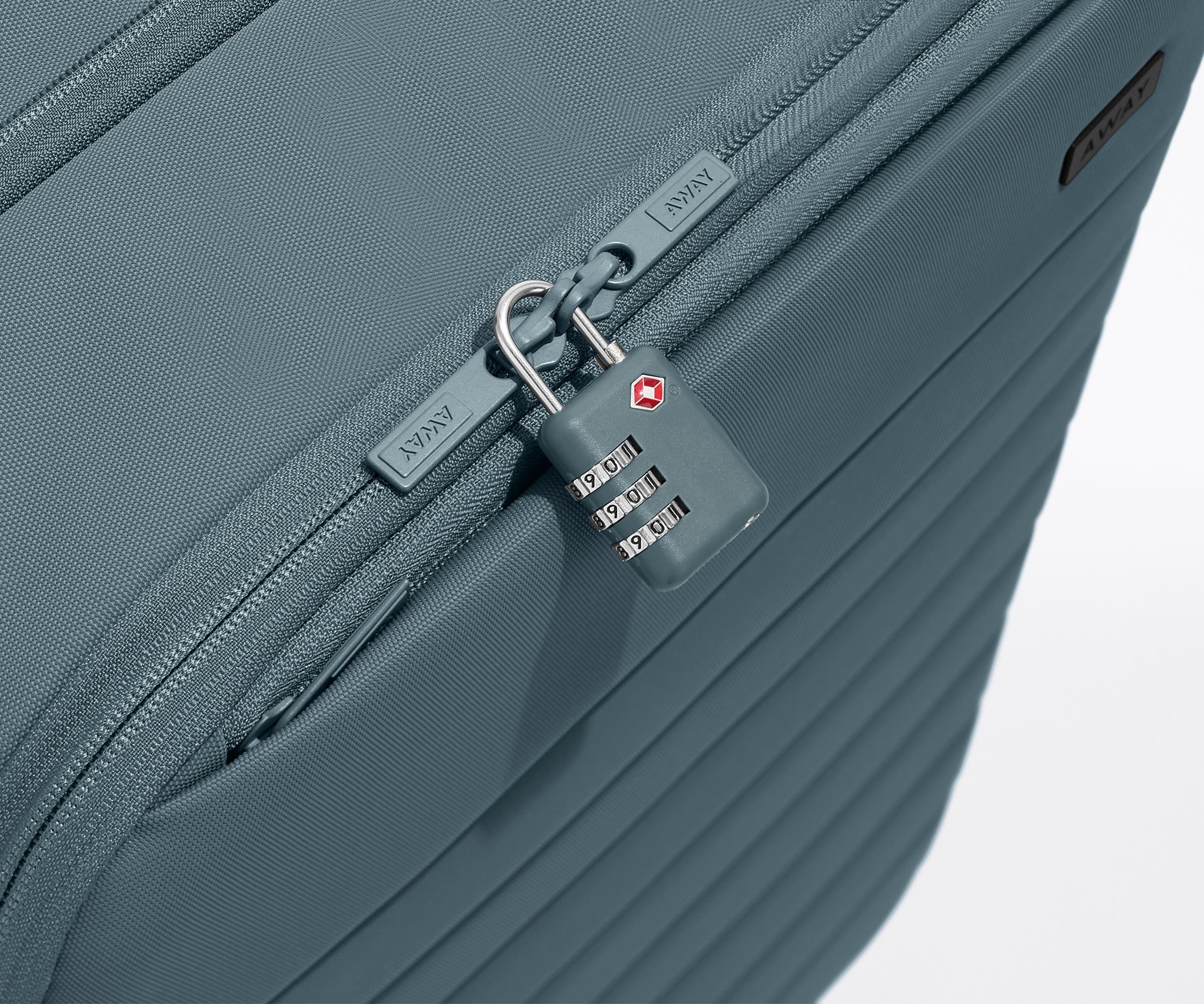 Softside Large in Coast Blue