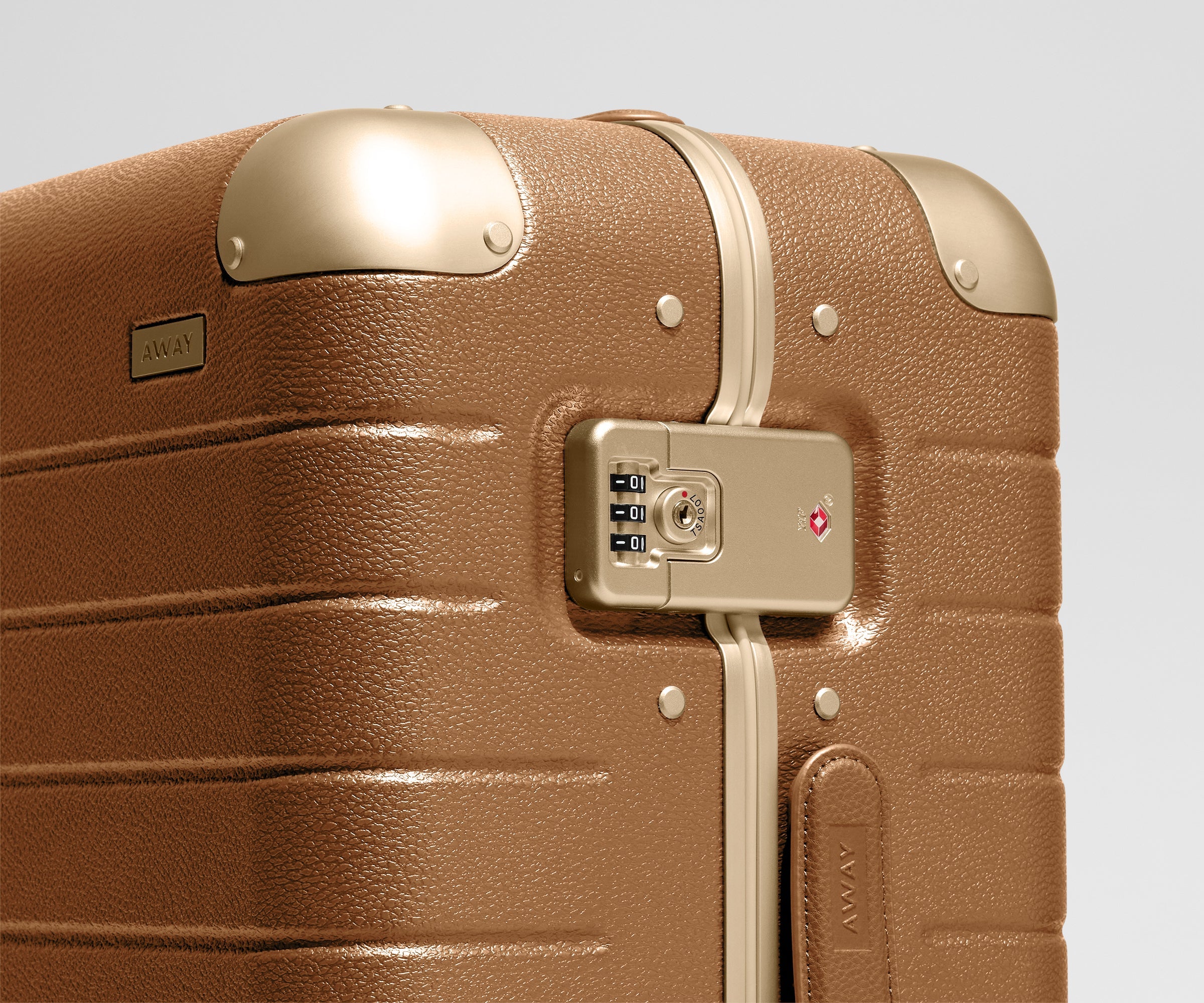 The Aluminum Edge Large in Cognac Brown