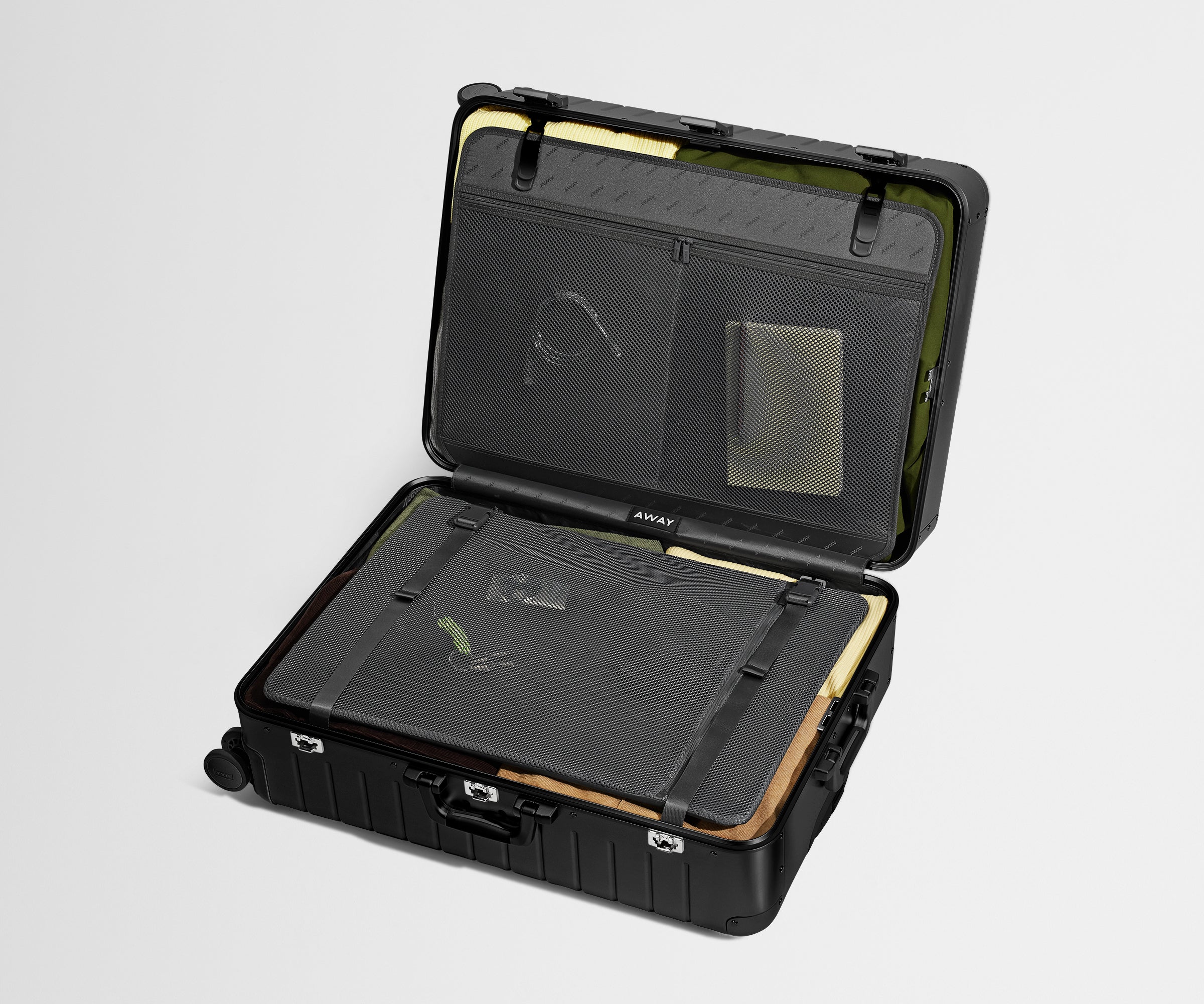 The Large: Aluminum Edition in Onyx Black
