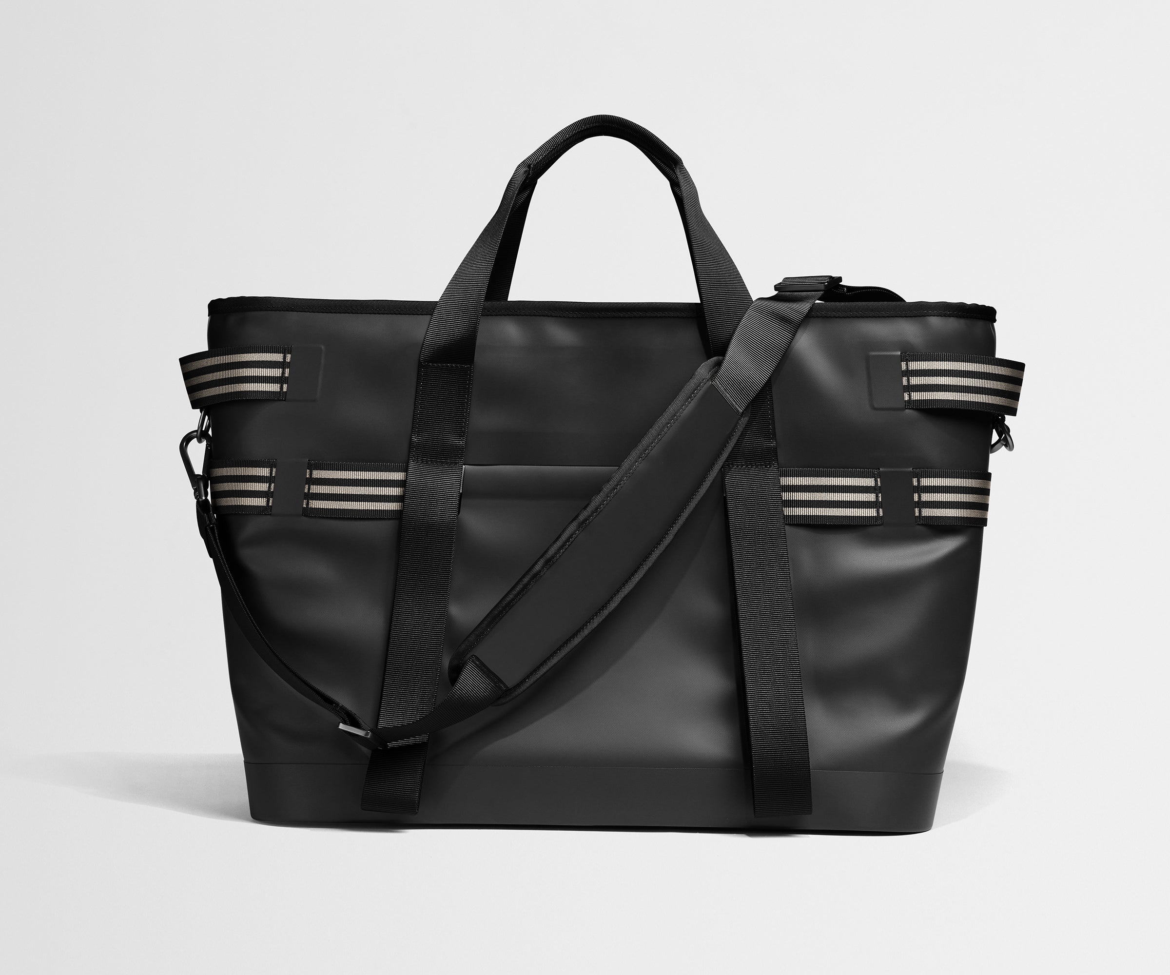 Cooler Tote in Jet Black