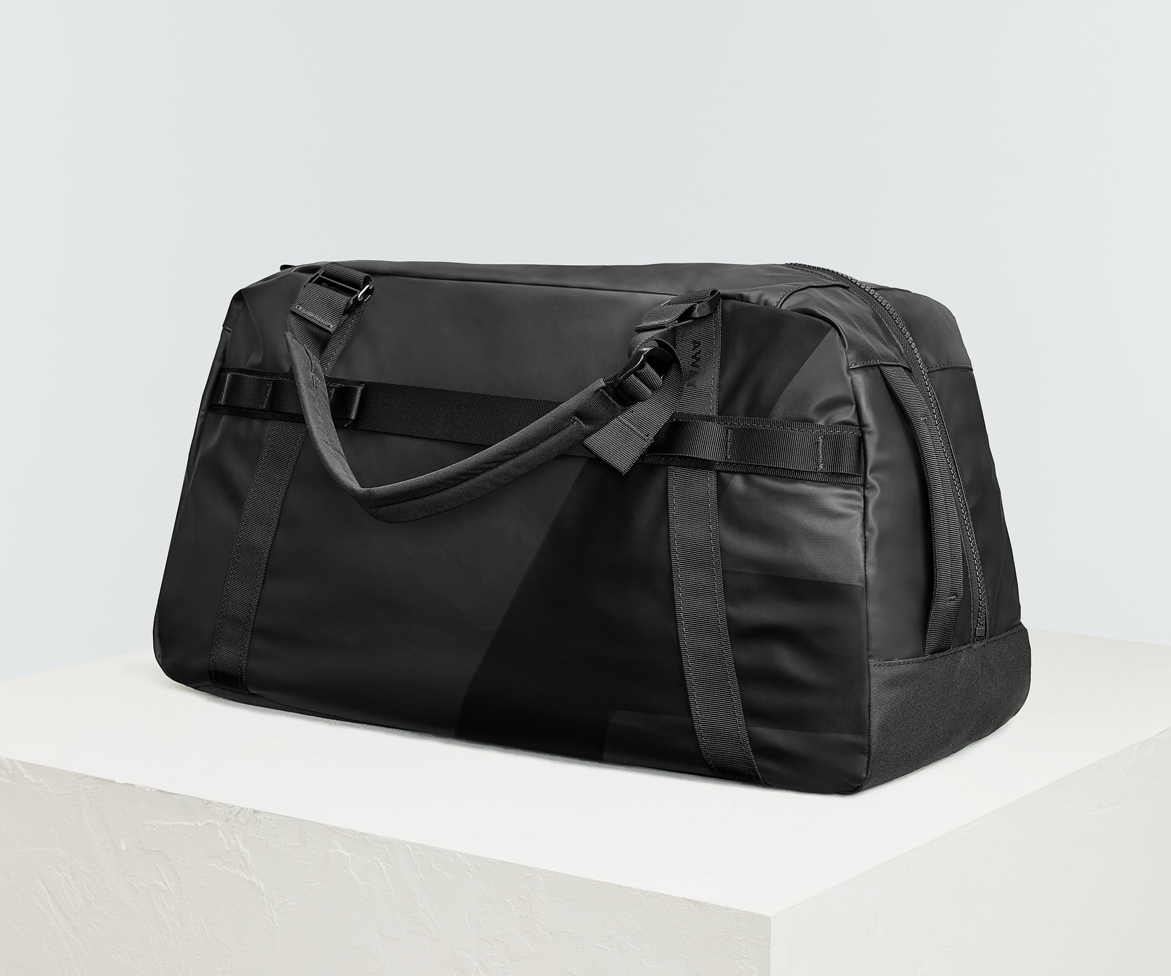 Active Duffle 55L in Jet Black