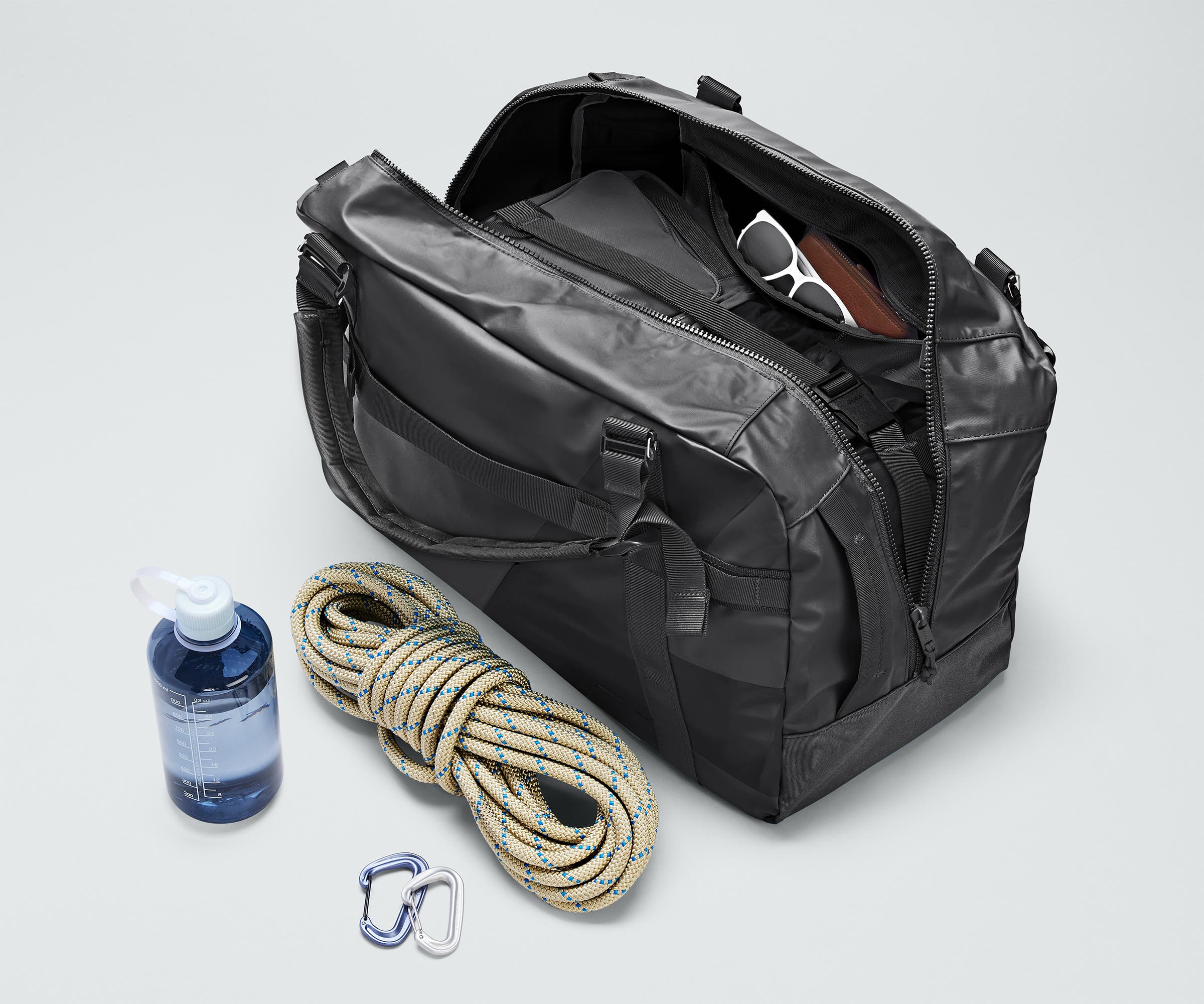 Active Duffle 55L in Jet Black