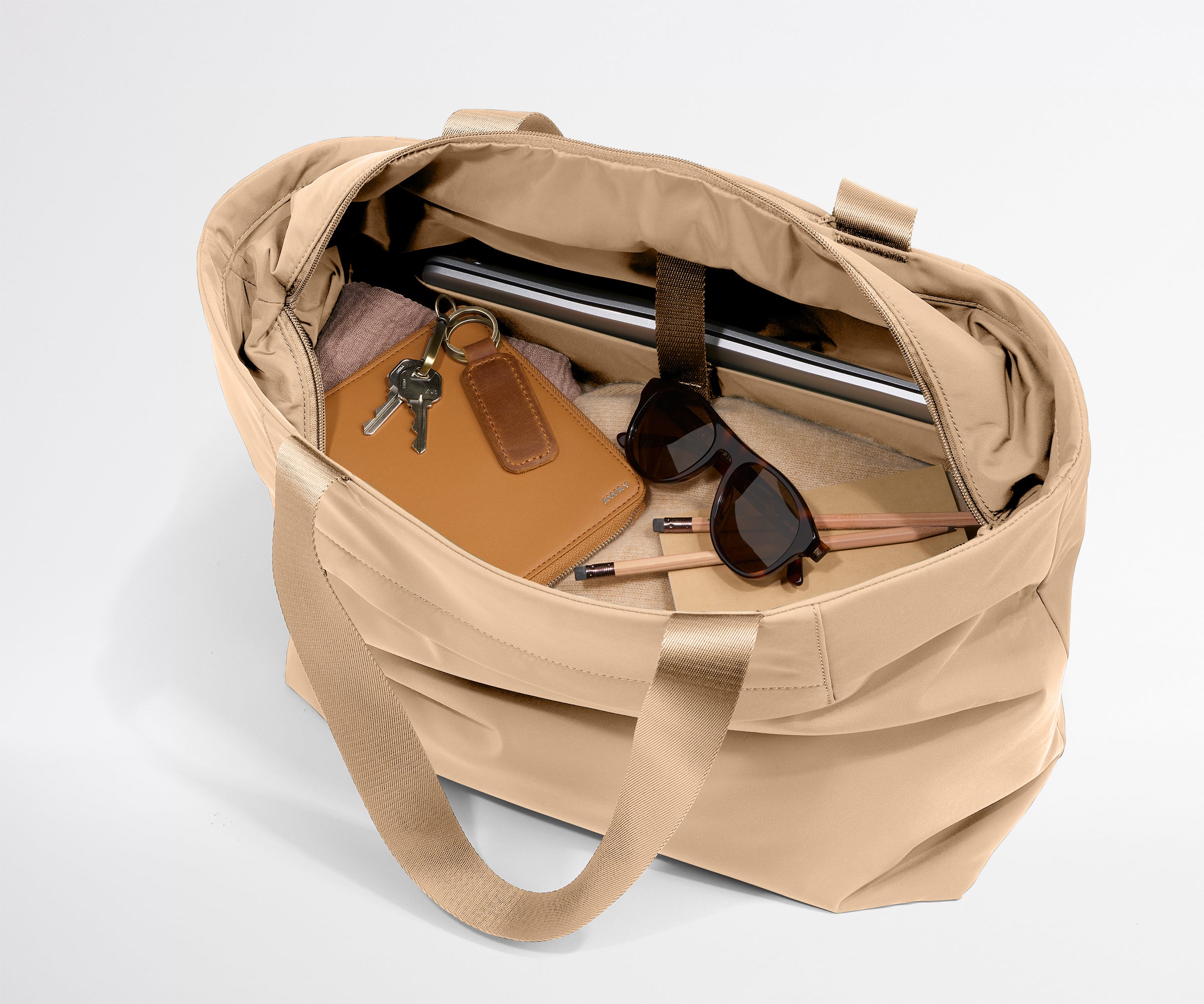 Featherlight Tote in Camel Brown