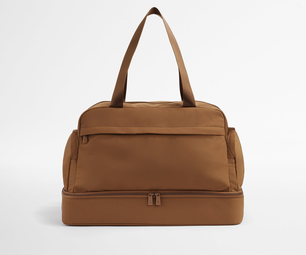 Featherlight Weekender in Amaro Brown