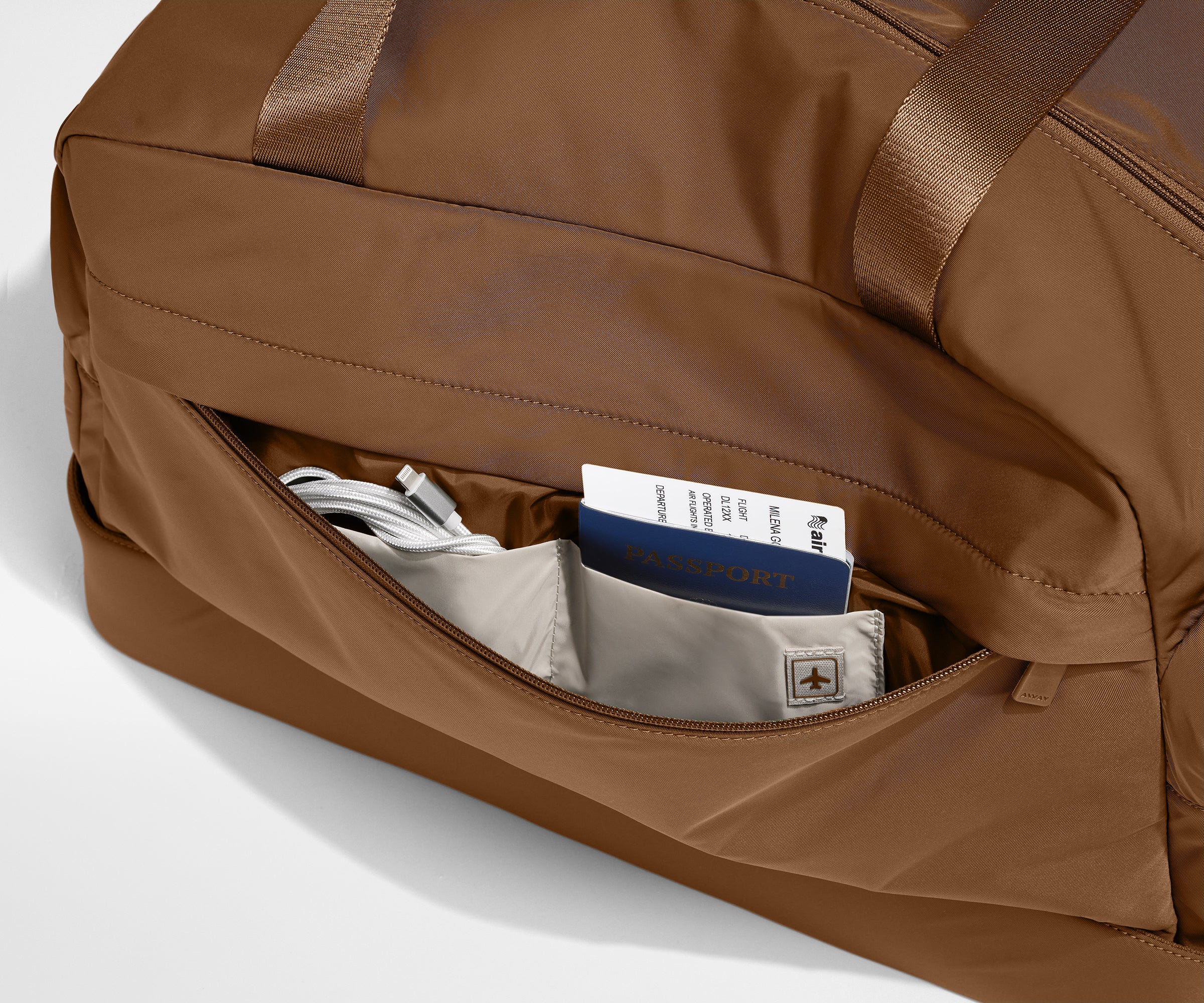 Featherlight Weekender in Amaro Brown