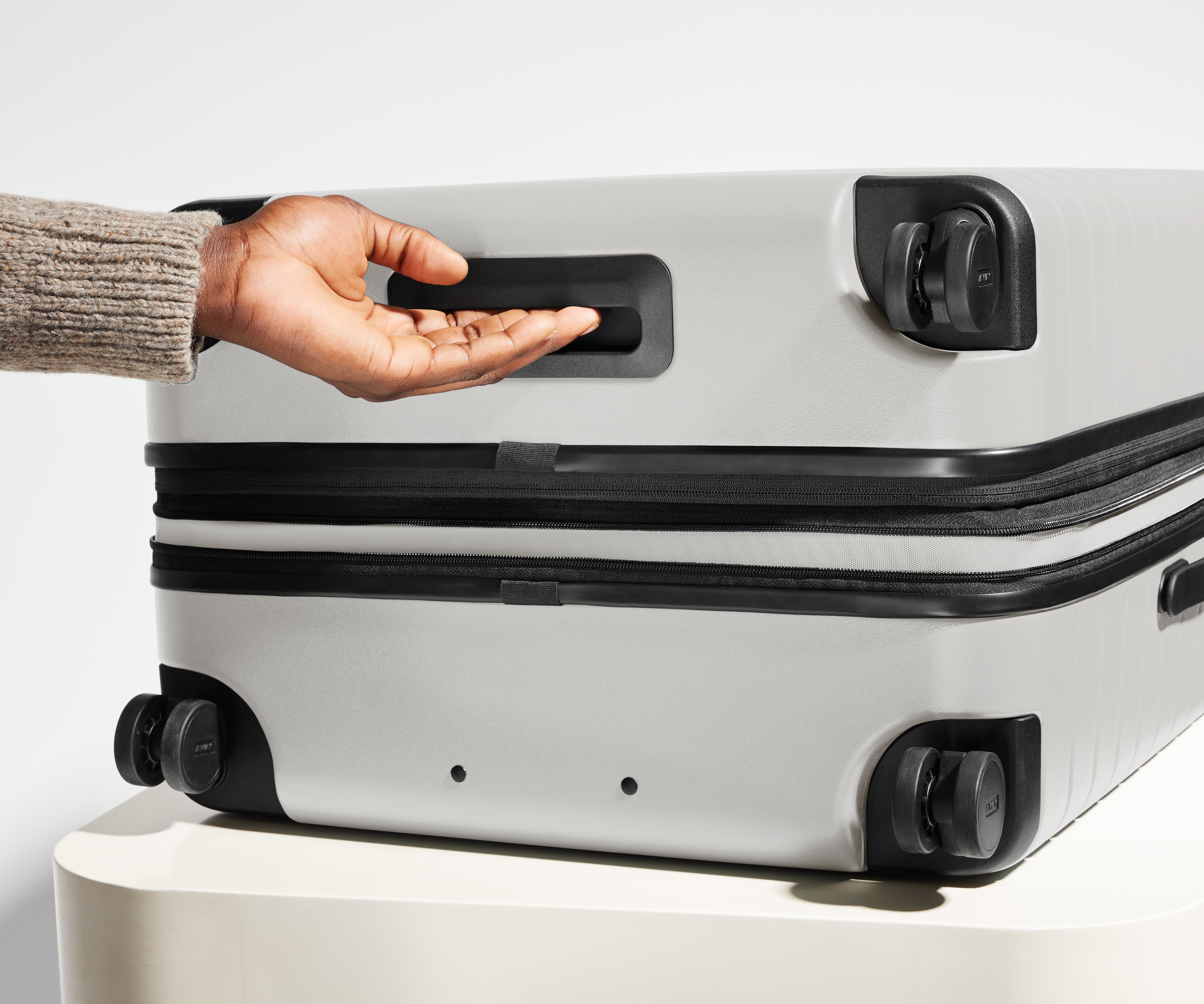 The Large Flex in Cloud Gray