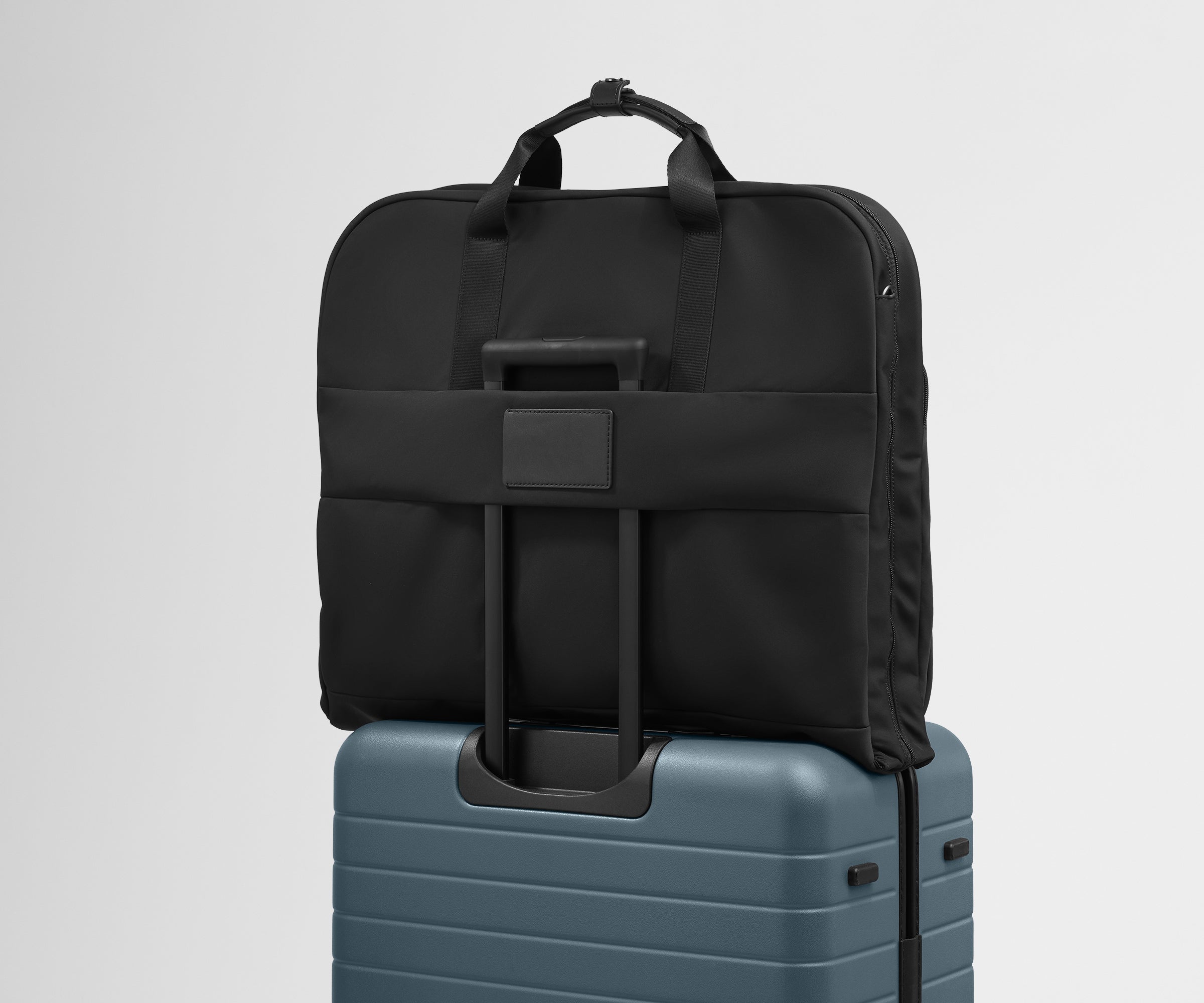 Garment Bag in Jet Black