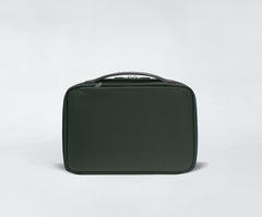 The Hanging Toiletry Bag in Green