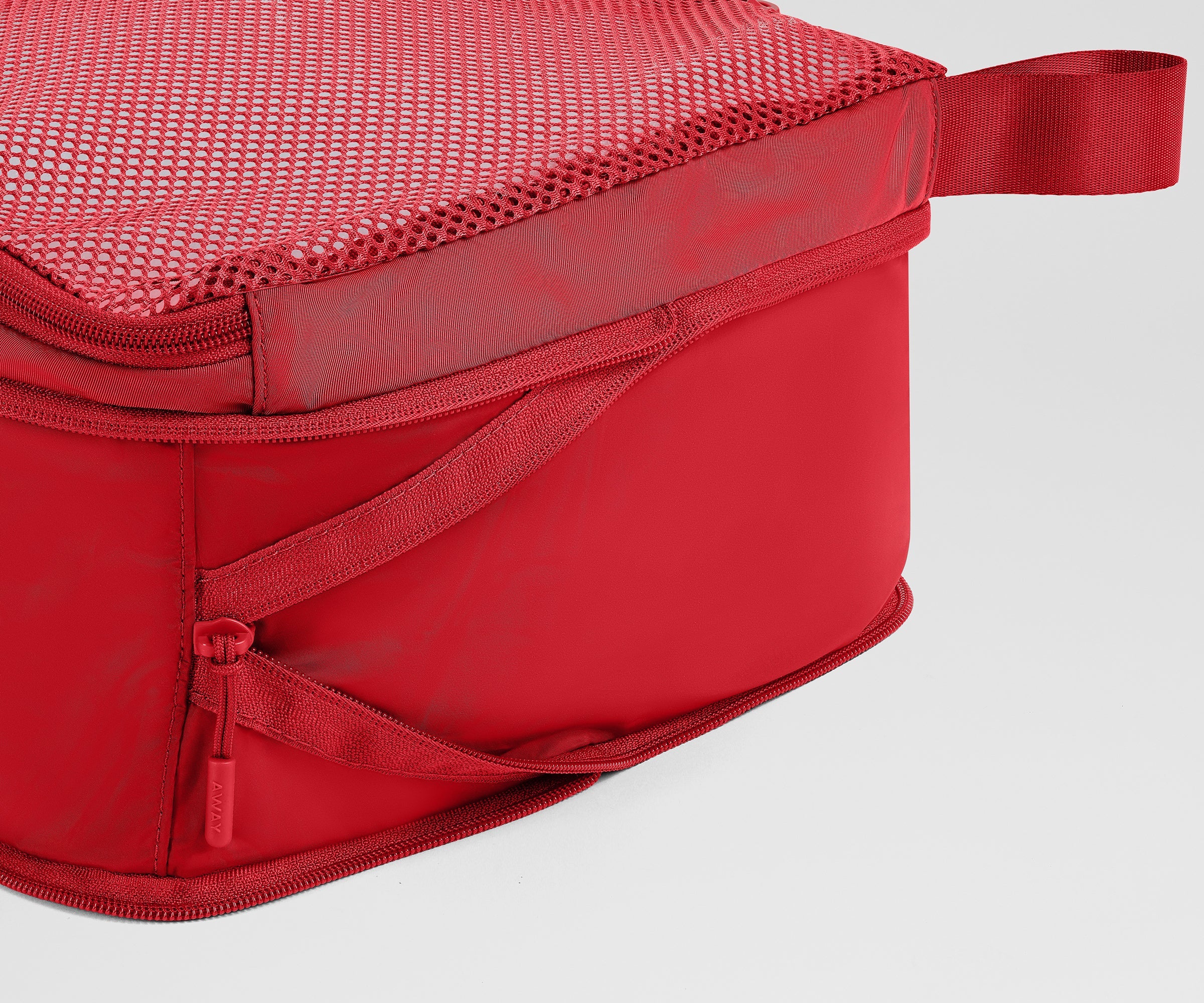 Compression Packing Cubes in Cherry Red