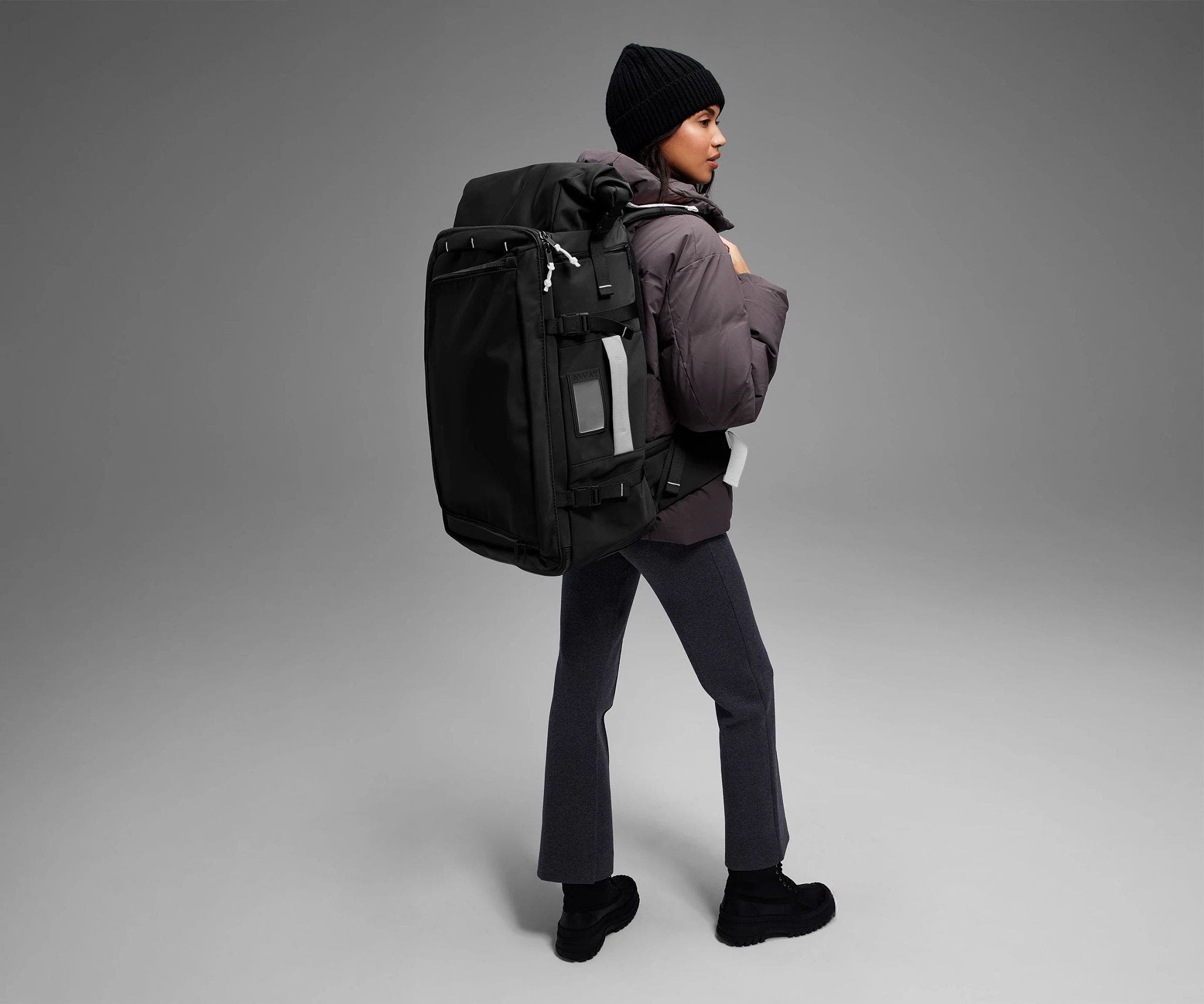Carry-On Boot Bag 55L in Jet Black