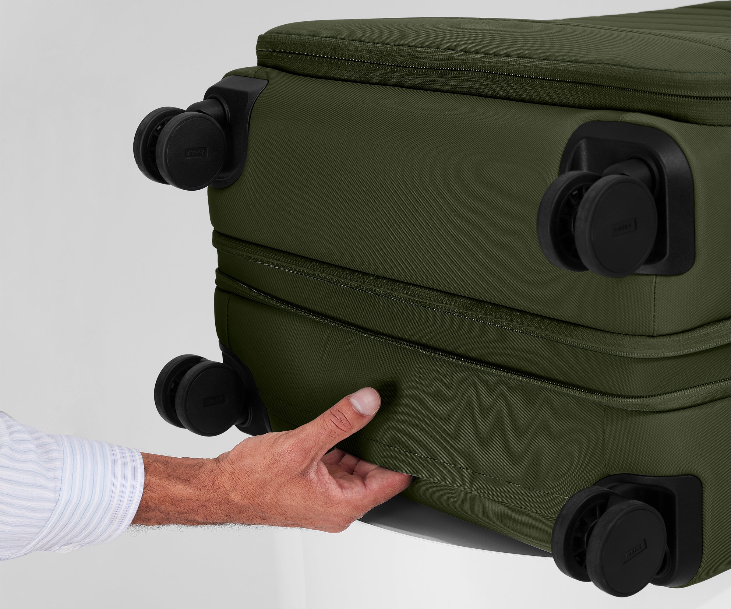 Softside Large in Olive Green