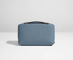 The Large Toiletry Bag in Coast Blue